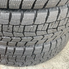 ダンロップ  スタッドレスタイヤ155/70R13 バリ溝4本セットの画像