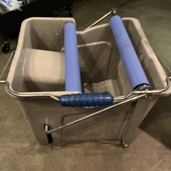 モップバケツの画像