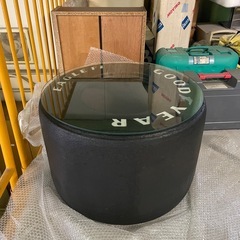 F1 　タイヤ　テーブルの画像