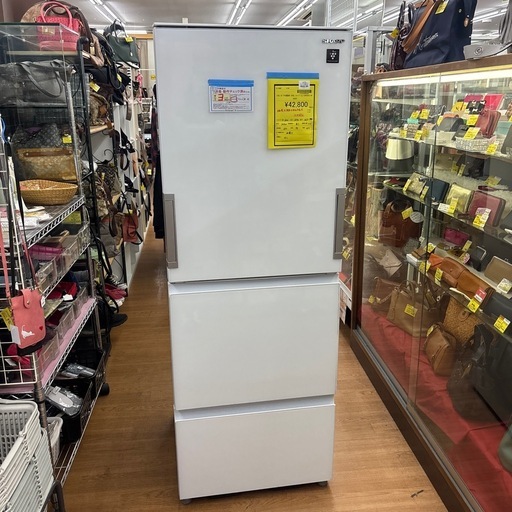☆ドリーム荒牧店☆ジモティー割引有☆【クリーニング済み】SHARP/3ドア冷蔵庫/SJ-GW35G-W/350L/2020年製