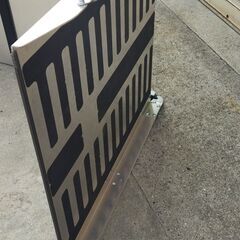 福祉車両 折畳スロープ 車椅子などの段差にも!! スローパー トランポ U61Vミニキャブバンから取り外し 固定金具付き ※引き取り又は待ち合わせの画像