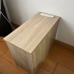 ケーブル収納の画像