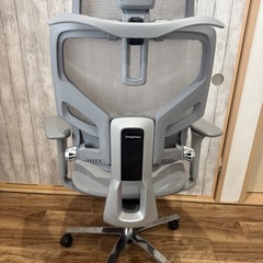 EASTFORCE ゲーミングチェア　の画像