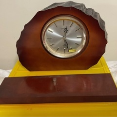 ☺️置時計  台32✖️9✖️h23cm シチズン  天然木製  360°回転可 の画像
