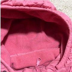100【ユニクロ】ピンク フード付き ダウンコート　パーカー　フード取り外し可の画像