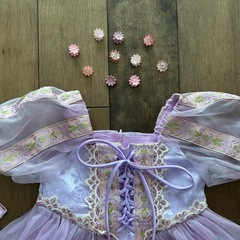 ラプンツェルドレス　アームカバー&髪飾り付きの画像