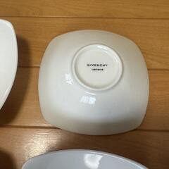 ジバンシー　小皿５枚セットの画像