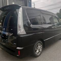 日産 セレナの画像