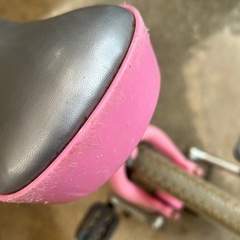 ピンクの一輪車　の画像