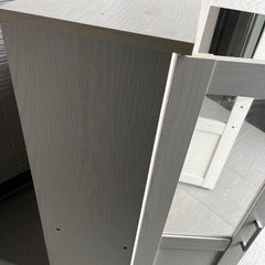 キャビネット白棚調整可能の画像