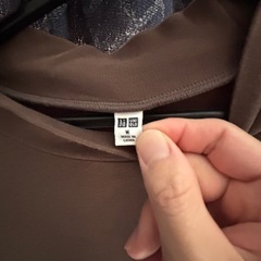 長袖モックネックシャツの画像