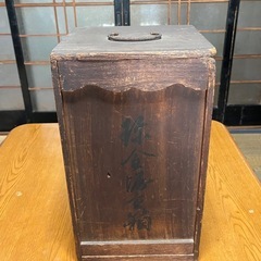 お重箱【引き取り限定】の画像