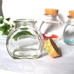 ガラス瓶　コルクふた付き　1箱72個　新品の画像