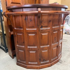  欧州製 天然木 バーカウンター キャビネット スツール 4点セット 店舗什器の画像