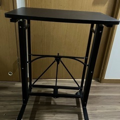 昇降スタンディングテーブルの画像