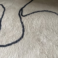 ラグ　幾何学　アート　白　の画像