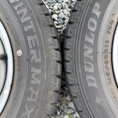 【 HA36V アルトバン 2022年製 スタッドレスタイヤ DUNLOP WINTERMAXX  WM02 145/80R13 + 汎用品ホイール付き 4本セット 】HA25VアルトバンやL275V・L285Vミラバン等にも使用可能です。の画像