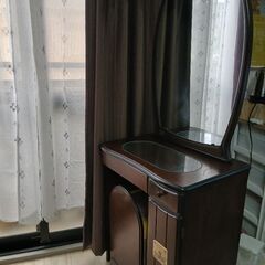 中古　使用感あり　鏡付ドレッサーの画像