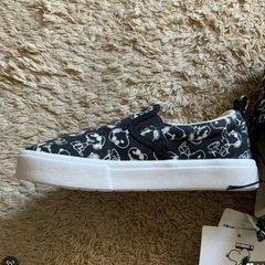 【新品】ユニクロ　スヌーピー　スリッポン　コラボの画像