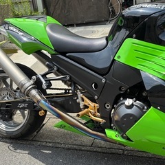 車検たっぷりR9年7月迄Kawasaki Ninjaロング　zx-14ロンスイzx-14r ウォンウォン系・カスタム多数・4連イカリング・迫力の2本出しマフラー・ワイド＆ローZZR1400の画像