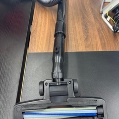 YAMADA ヤマダ サイクロン式クリーナー YVC20CL(R) 2024年製の画像