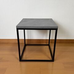 モールテックス ディスプレイ台 グレー｜コンクリート アイアン 展示台 什器 無機質の画像