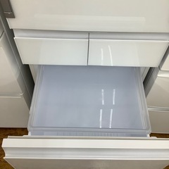 SHARPの５ドア冷蔵庫のご紹介ですの画像