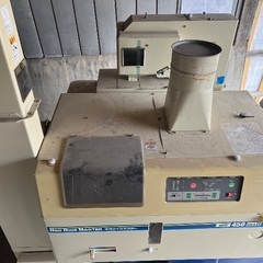 サタケ籾摺り機の画像