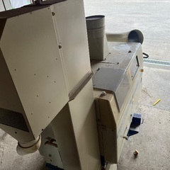 サタケ籾摺り機の画像