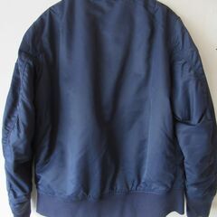美品★UNIQLO　ネイビー MA-1★Mens L sizeの画像