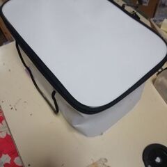 新品同様 チャック付きバッカンの画像