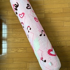 『おしゃれキャット』マリーの長くて大きいクッションの画像