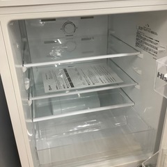【トレファク　ラパーク岸和田店】2ドア冷蔵庫　Hisense   ファン式　2024年製　135L 49L　の画像
