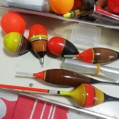 小型 ウキチヌ グレ用 各種 多数の画像
