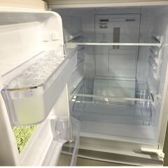 ★来店限定 　シャープ　ノンフロン2ドア冷凍・冷蔵庫　2020年製　137L　SJ-14E7-KWの画像