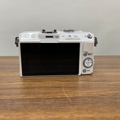 ◇ドリーム尼崎1号館◇【ジモティー割引対象商品】OLYMPUS PEN Lite ミラーレスカメラ E-PL6の画像