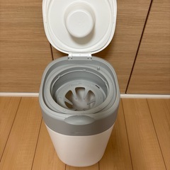 Combi 強力防臭抗菌オムツポットポイテックの画像