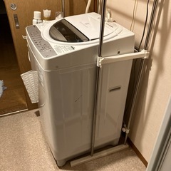 【11月中旬まで取引中止】ランドリーラック、洗濯機ラックの画像