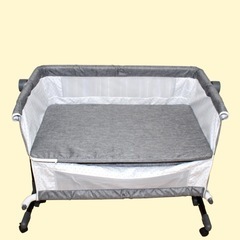 【多機能‼️】折りたたみ式ベビーベッド 蚊帳付き！ゆりかご切り替え可能！の画像