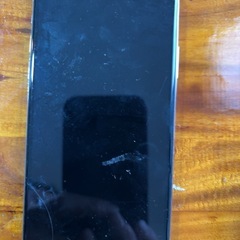 壊れたiPhoneの画像