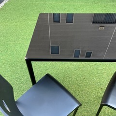 ダイニングテーブルセット　イス2脚 幅110cm 奥75cm 高さ74cm ガラステーブル の画像