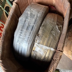 ビニール製の巻物多数の画像