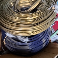 ビニール製の巻物多数の画像