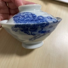 蓋付き茶碗？の画像