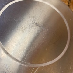 C(7640) 仔犬印 ステンレス 丸型キッチンポット 目盛付き 大小 2個セット 厨房用 飲食店 店舗用 キッチン用品 厨房用品 調理器具 中古の画像