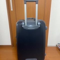 取引中　差し上げます　　キャリーケースの画像