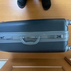 取引中　差し上げます　　キャリーケースの画像