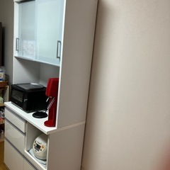 食器棚の画像