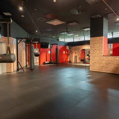 【正社員募集】楽しく体を動かしながら働けるジムスタッフ募集｜9ROUNDサンエー宜野湾コンベンションシティ店の画像