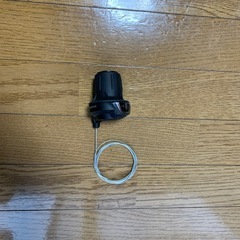 シマノ製変速機と小型空気入れ
の画像